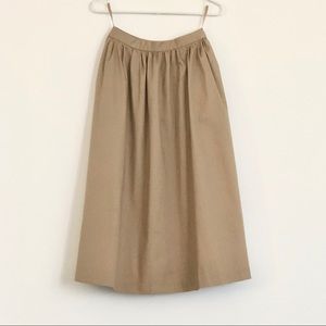 【Sold】Uniqlo Dry Stretch Tucked Skirt Beige
